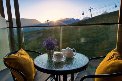 Day, View (from property/room), Balcony/Terrace, Mountain view
