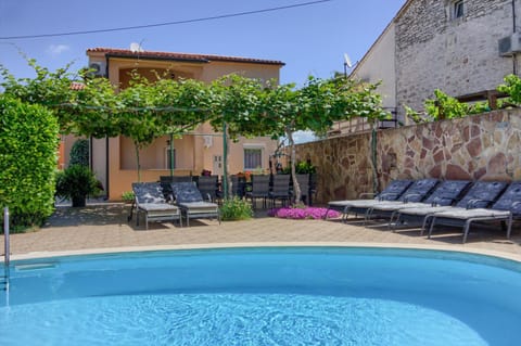 Charming villa Petroro with pool, 900m from the beach Villa in Fažana