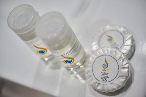 A L'Ombre du Pin "6" - Bright T2 near Disneyland and Paris, 1-4 Guests Apartment in Île-de-France