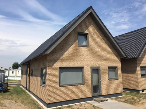 Camping Thalassa Belgische Kust Vakantiehuis Campground/
RV Resort in Bredene