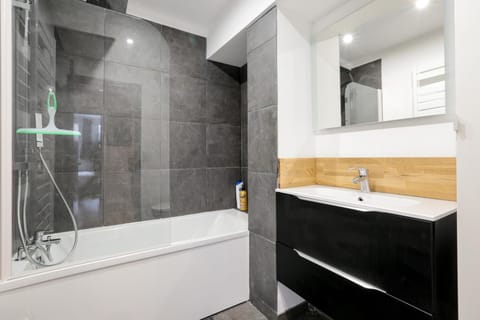 Appartement Croisé Laroche 40m2 Apartment in Hauts-de-France