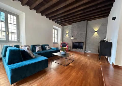 Villa Magnolia House in Como