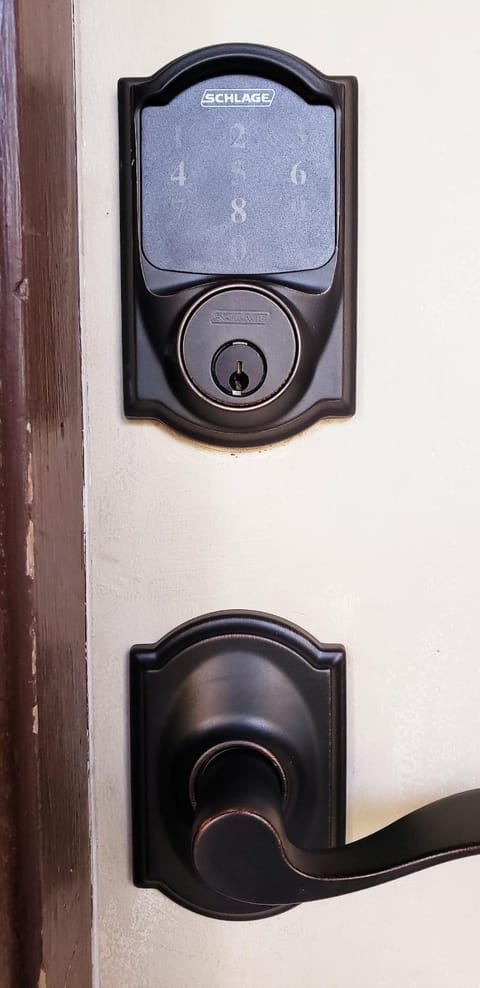 D4 Large Private Master Room & Bath with 55" TV Vacation rental in Orlando