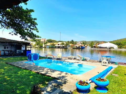 Natural landscape, BBQ facilities, Lake view, Pool view, Swimming pool, Entertainment, sunbed