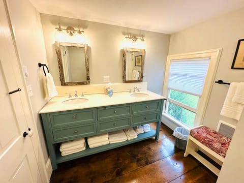 Mill Pond Inn Bed and Breakfast in Jefferson