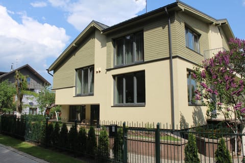 Patio, Facade/entrance, View (from property/room), Balcony/Terrace