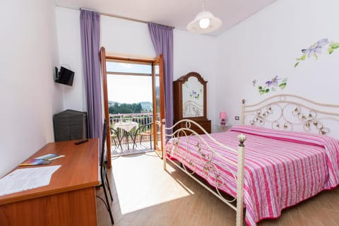 Sant'Anna Bed & Breakfast Bed and Breakfast in Agerola