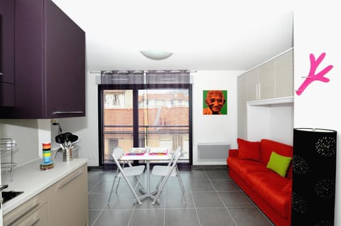 Kitchen or kitchenette, stove