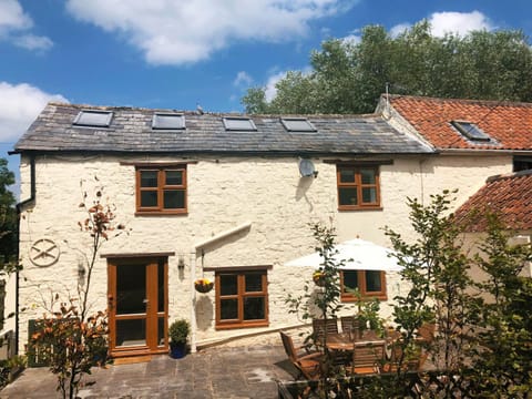 Idyllic country cottage near Wells House in Sedgemoor