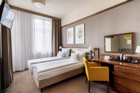 Bed, TV and multimedia, Coffee/tea facilities, Photo of the whole room, Seating area, Bedroom