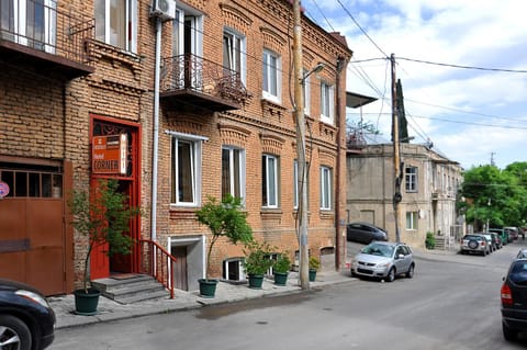 Property building, Street view