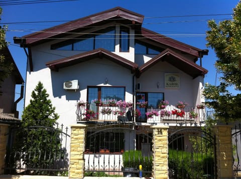 Facade/entrance, Street view