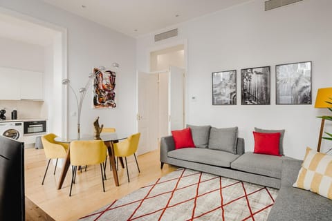 Living room, Dining area