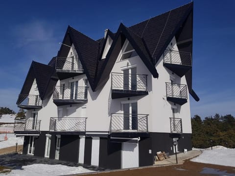 Divcibare Golden Luxx Apartman Apartment in Zlatibor District, Serbia