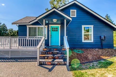 Lake Cruiser Cottage House in Manson