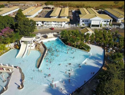 Bird's eye view, Pool view