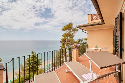 Hotel Punta Est Hotel in Finale Ligure
