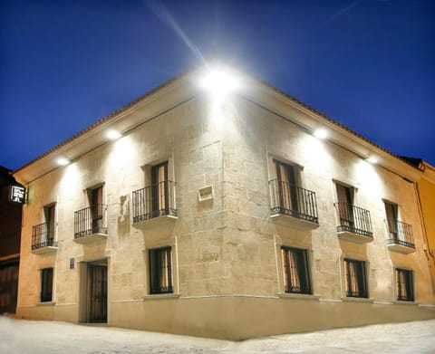 Property building, Nearby landmark, Facade/entrance, Night, Property logo or sign