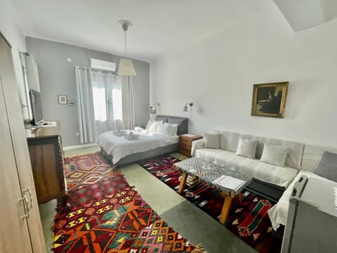 A litte Taste of Home Guest House Hotel in Athens