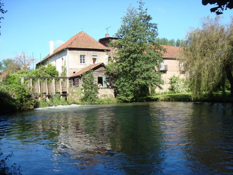 Property building, Lake view