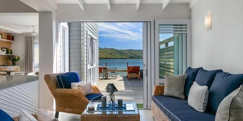 On the water - Thesen Apartment in Knysna