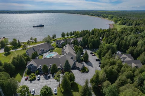 Property building, Lake view