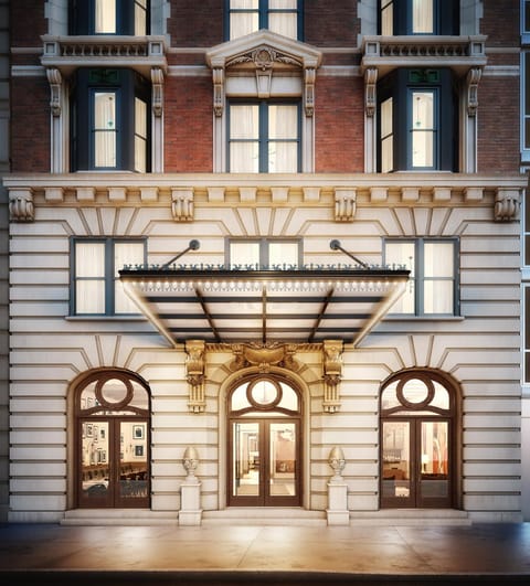 Facade/entrance