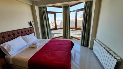Bed, Photo of the whole room, Bedroom, Sea view