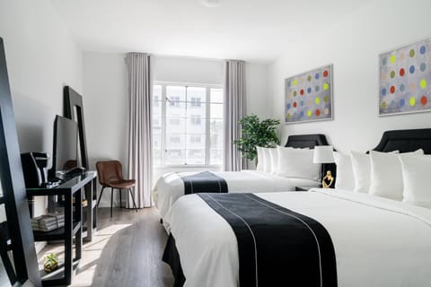 Bed, Seating area, Bedroom