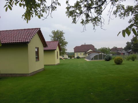 Garden, Swimming pool