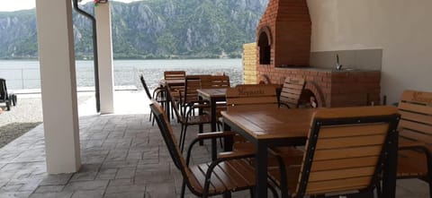 Vila La Faleza Dubova Bed and Breakfast in Serbia