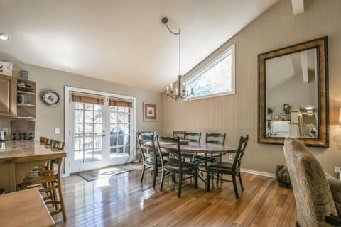 Lazy K Mountain Home 31 by SummitCove Lodging House in Keystone