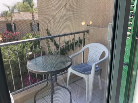 Property building, Balcony/Terrace, Sea view