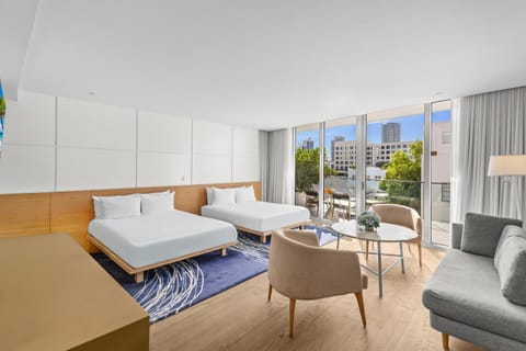 Bed, View (from property/room), Balcony/Terrace, Photo of the whole room, Seating area, Bedroom