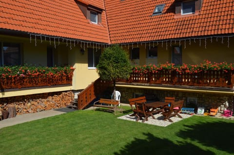 Garden, Other, Area and facilities