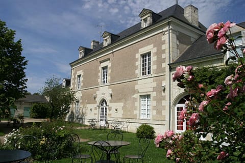 Facade/entrance, Garden