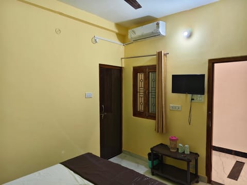 Bedroom, air conditioner