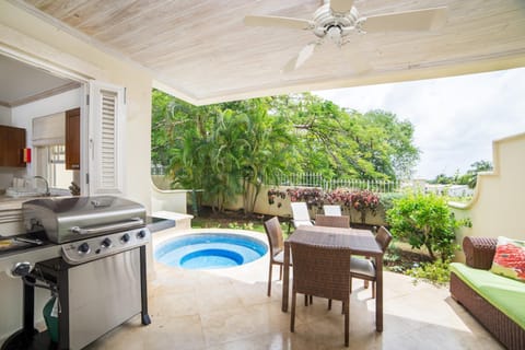 Patio, BBQ facilities