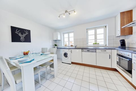 Wunderschöne Maisonette-Wohnung für bis zu 10 Personen Apartment in Ringsheim