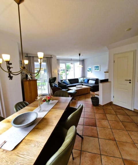 Mine Heimat _ Dat Roeverhus_ House in Zingst