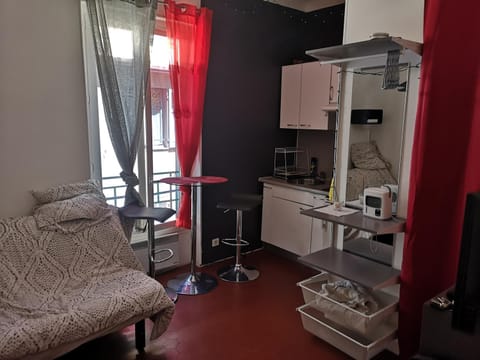 Studio De La Gare Apartment in Antibes