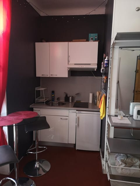 Studio De La Gare Apartment in Antibes