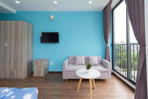 Communal lounge/ TV room, TV and multimedia, Living room, Seating area