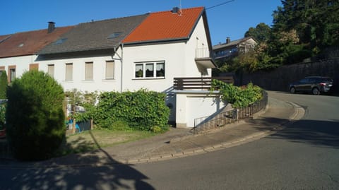 Day, Neighbourhood, Street view, Parking