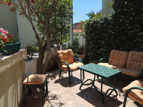 Patio, BBQ facilities, Balcony/Terrace