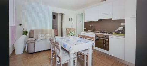 CAMERA con Parcheggio max 3PERS, BAGNO Bed and Breakfast in Oristano