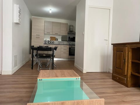 L'Éphémère Colbert - Vieux Port Apartment in Marseille