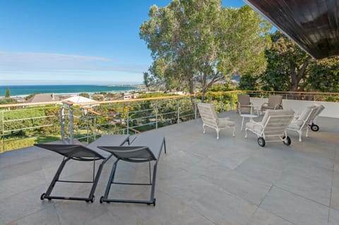 Views Views Views House in Hermanus