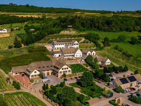 Property building, Bird's eye view