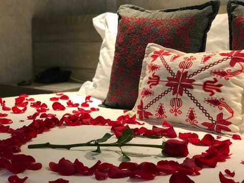 Bed, Decorative detail